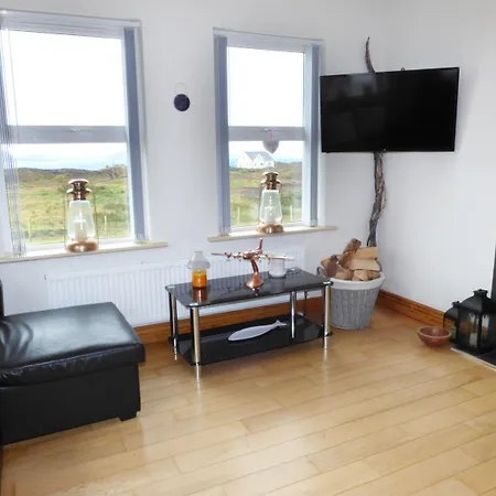 Gelmar's Coastal View * Malin