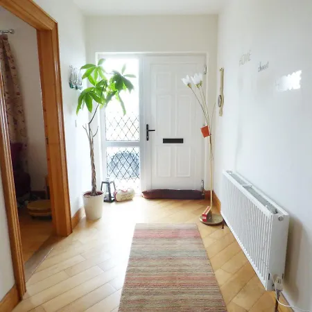 Gelmar's Coastal View