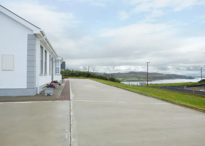 Gelmar's Coastal View Vakantiehuis Malin