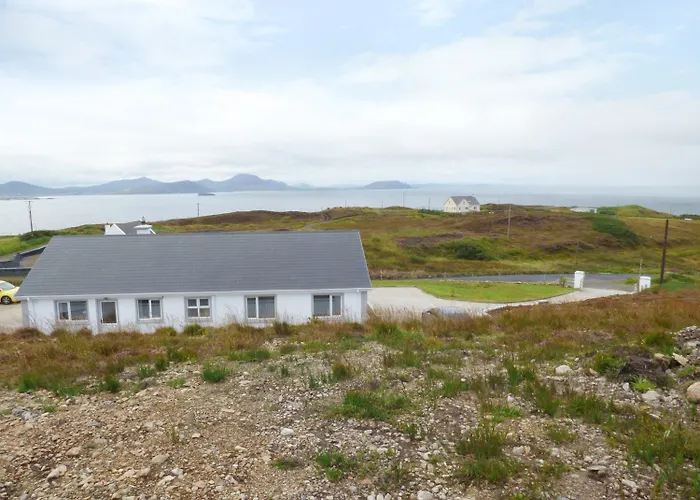 Gelmar's Coastal View Ferienhaus Malin